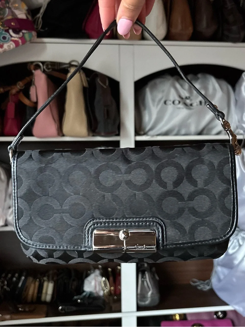 ❌❌SOLD❌❌🖤Y2K Kristin Op Art Large Wristlet Mini Bag🖤